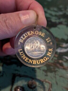 1963 CANADA DIME 10 CENTS LUCITE PENDANT LUNENBURG NOVA SCOTIA BLUENOSE II